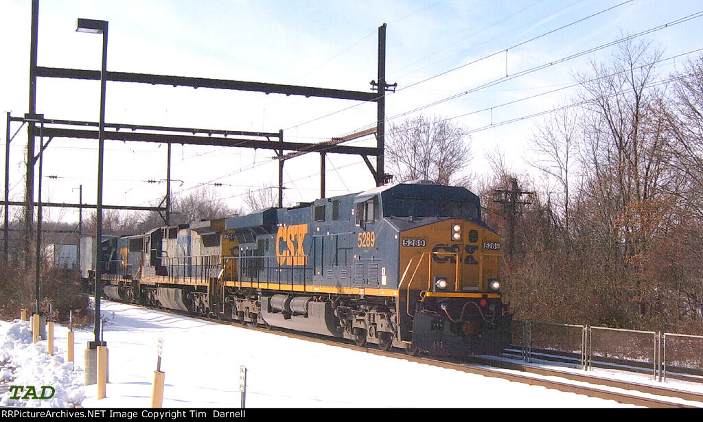 CSX 5289 leads Q172